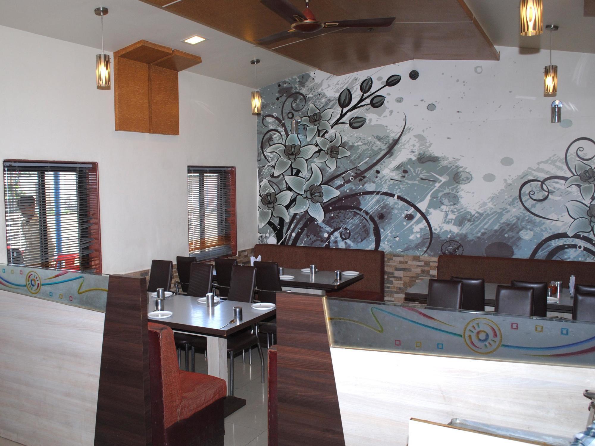 Oyo 14943 Shubh Suvidha Hotel Somnath Luaran gambar