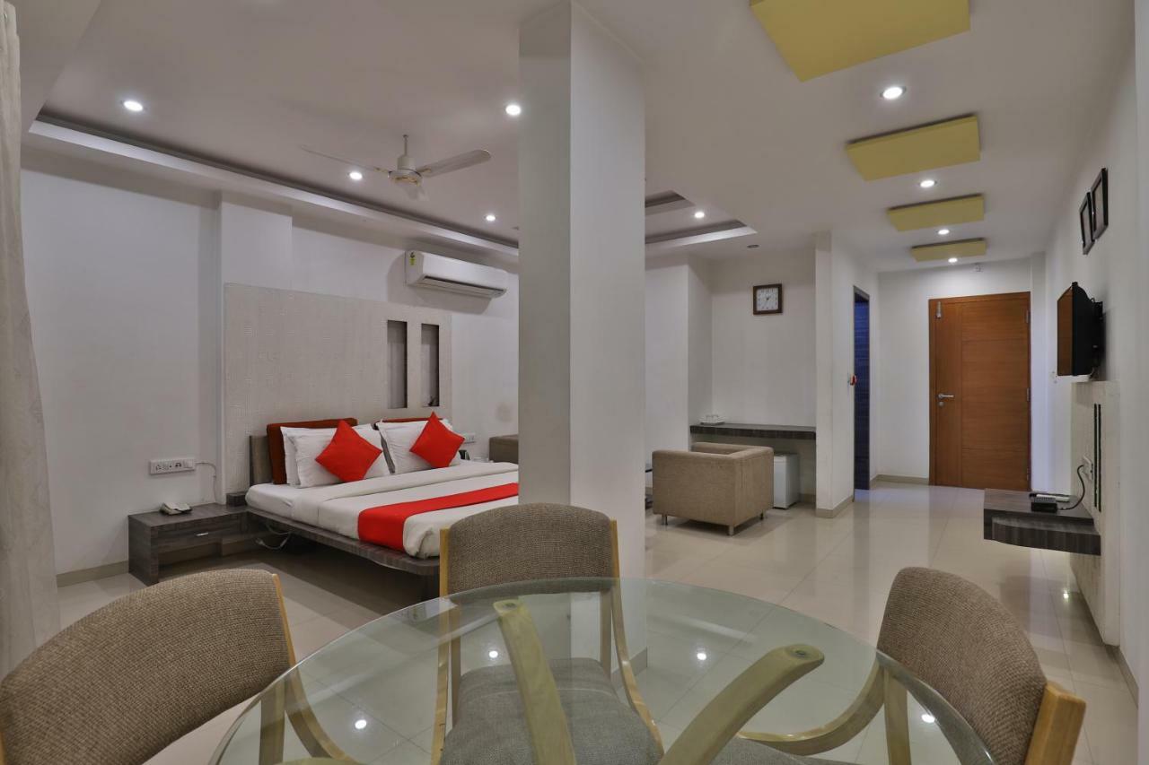 Oyo 14943 Shubh Suvidha Hotel Somnath Luaran gambar