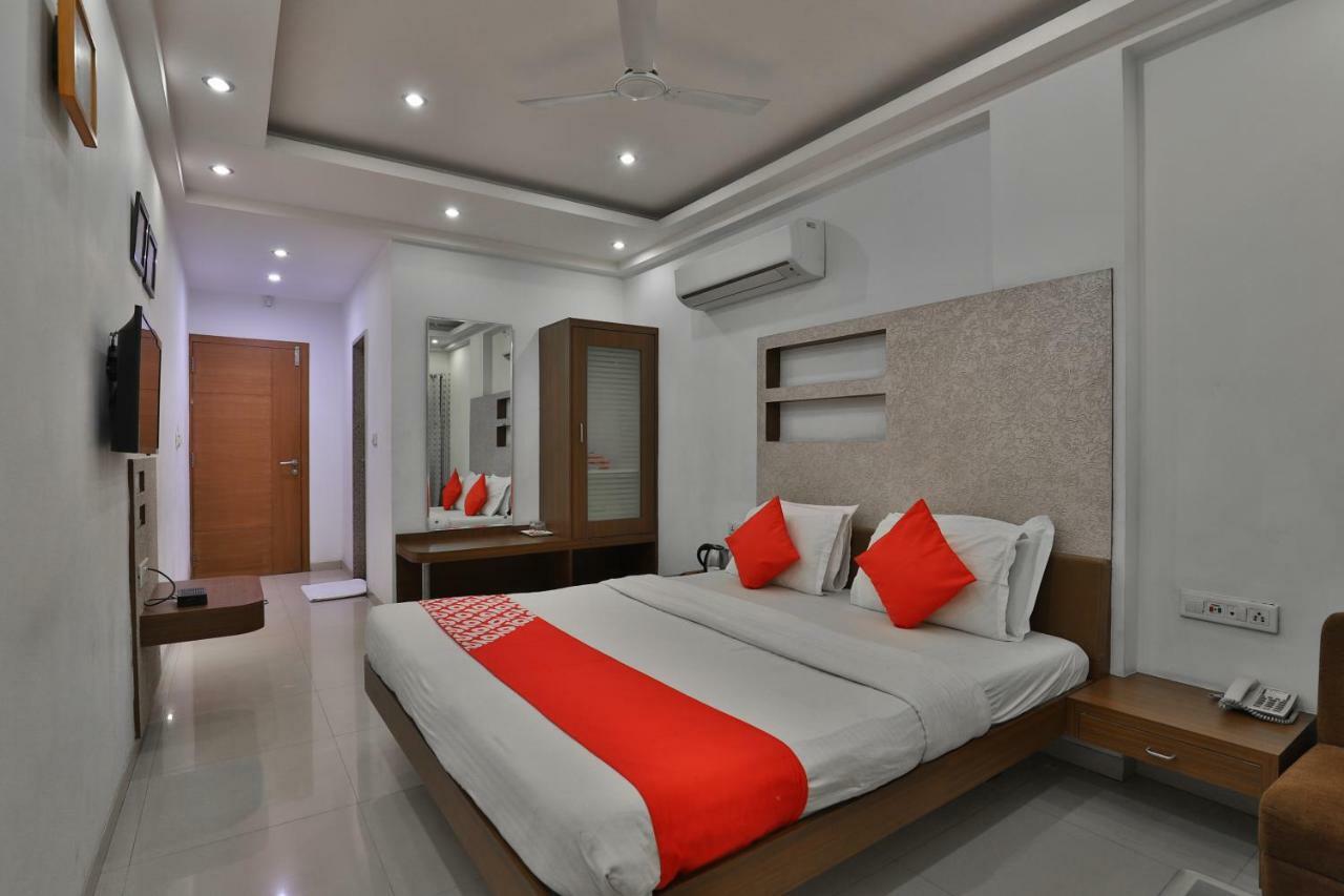 Oyo 14943 Shubh Suvidha Hotel Somnath Luaran gambar